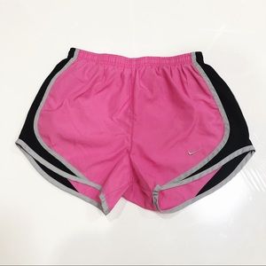 Nike Shorts 💕- XS